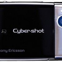 Sony-Ericsson-Cyber-shot-S006