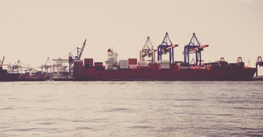 How Does Export Import Insurance Work? How Does Export Import Insurance Work?