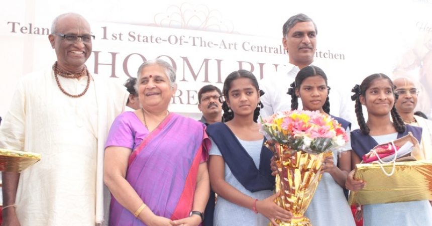 Infosys Foundation Expands Its ‘Plate To Slate’ Endeavor By Sponsoring A Kitchen In Hyderabad In Partnership With Akshaya Patra Foundation Infosys Foundation Expands Its ‘Plate To Slate’ Endeavor By Sponsoring A Kitchen In Hyderabad In Partnership With Akshaya Patra Foundation