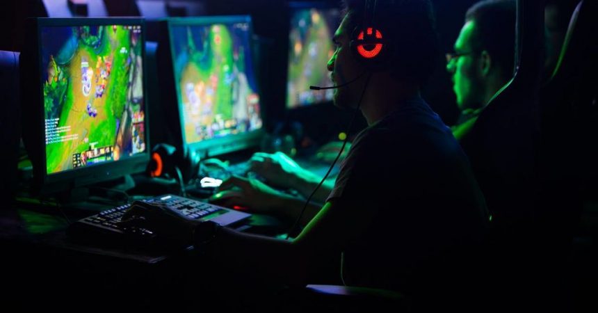 Rise of Gaming Hardware Market Thanks to China’s eSports Industry Rise of Gaming Hardware Market Thanks to China’s eSports Industry