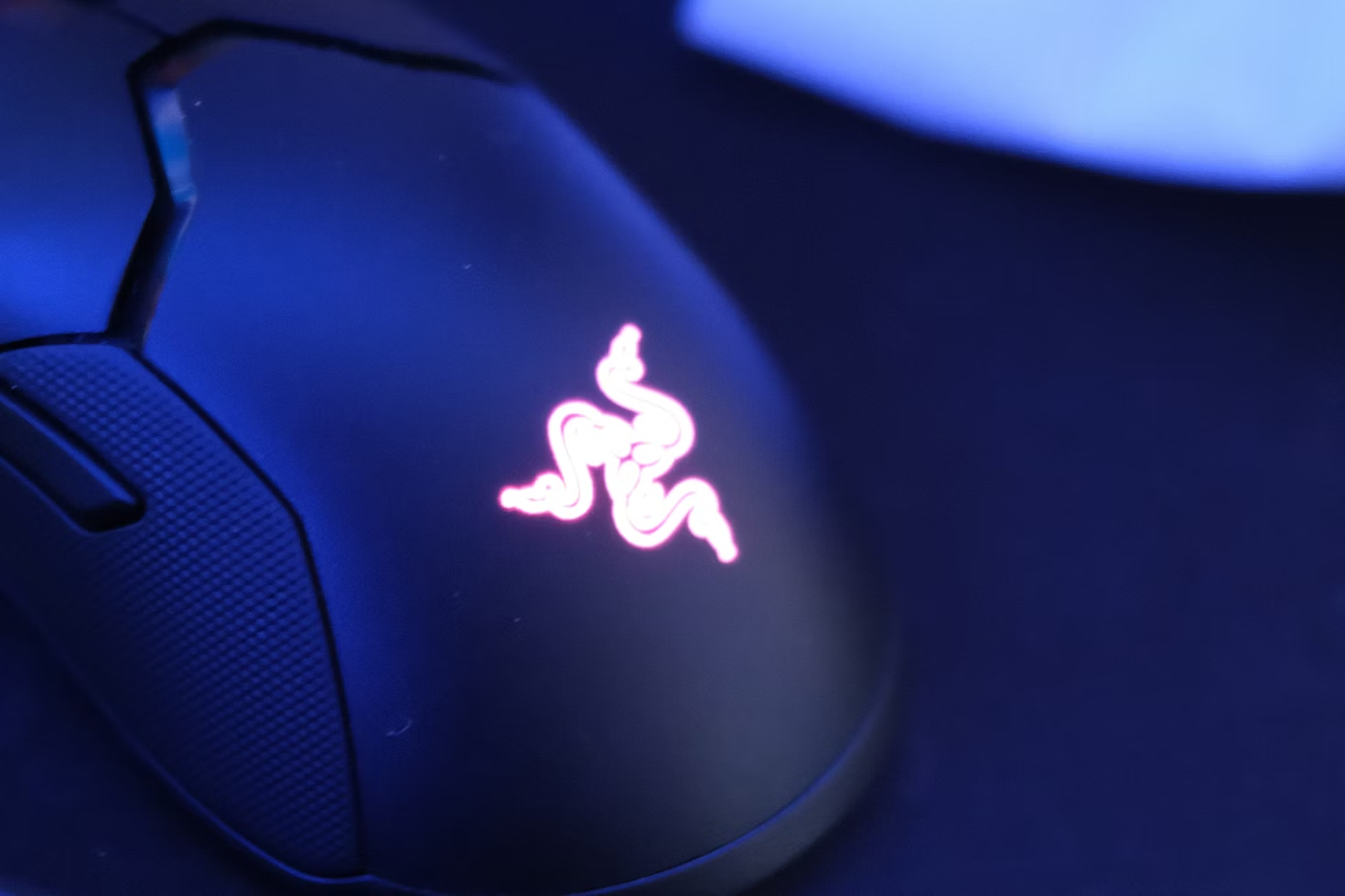 Gaming Mouse with 4 Side Buttons
