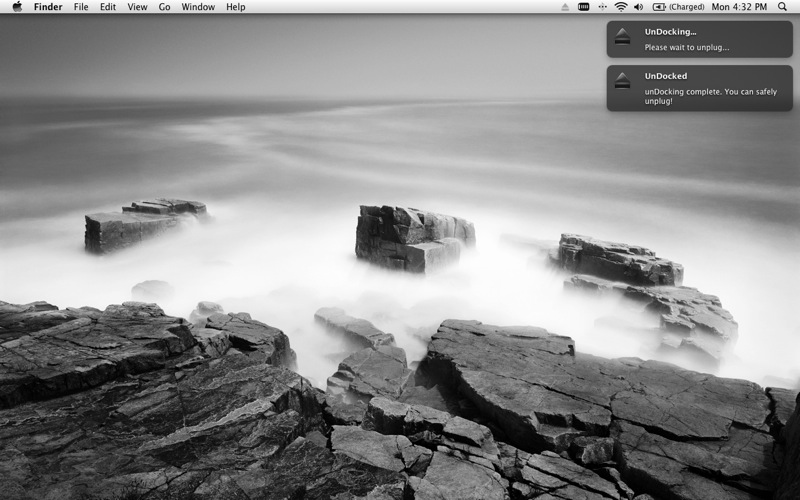 unDock : It is a small Disk Ejecting Utility For your Mac