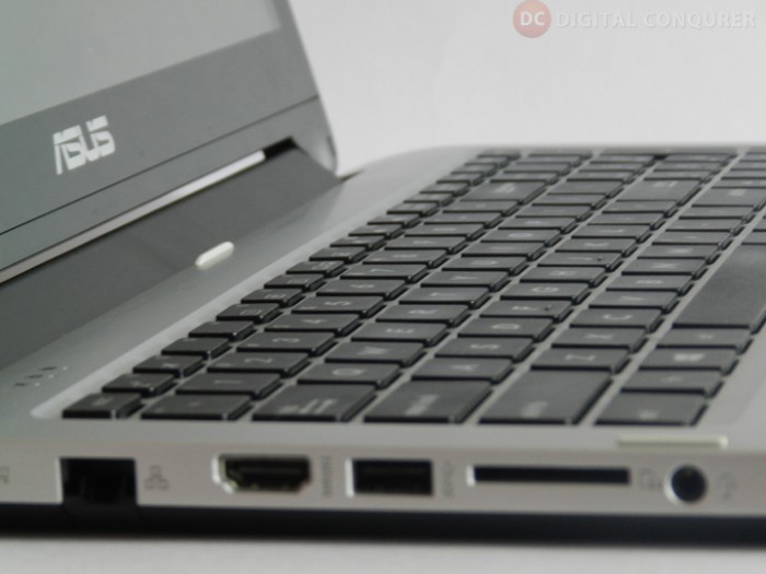 Asus_TP550LD_CJ005H_review-central-rubber0base