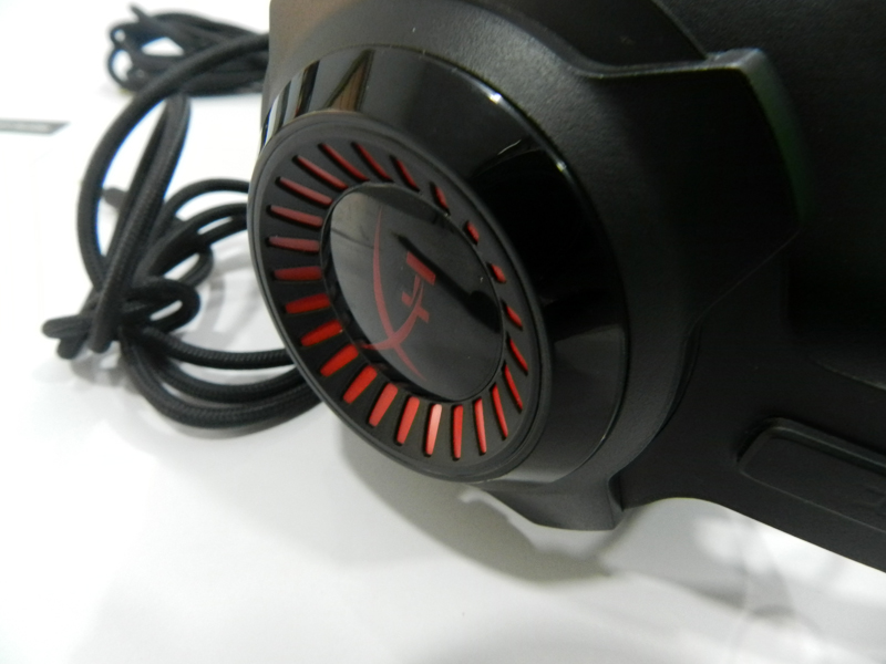 HyperX-Cloud-Revolver-Review-Closeup