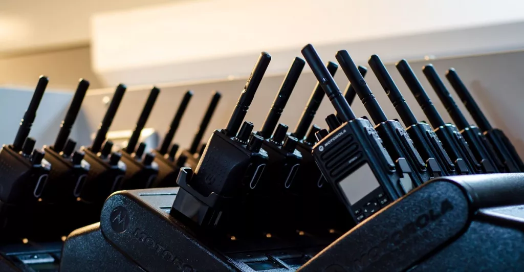 What’s The Difference Between 10 Meter Radios And CB Radios? Digital